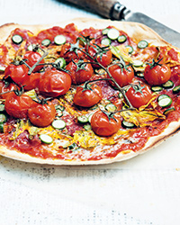 tomato-zucchini-and-salami-pizza